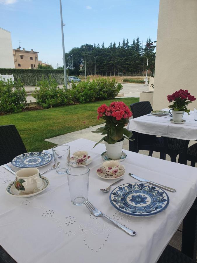 Casa Lunaria B&B Порто-Сант'Эльпидио Экстерьер фото